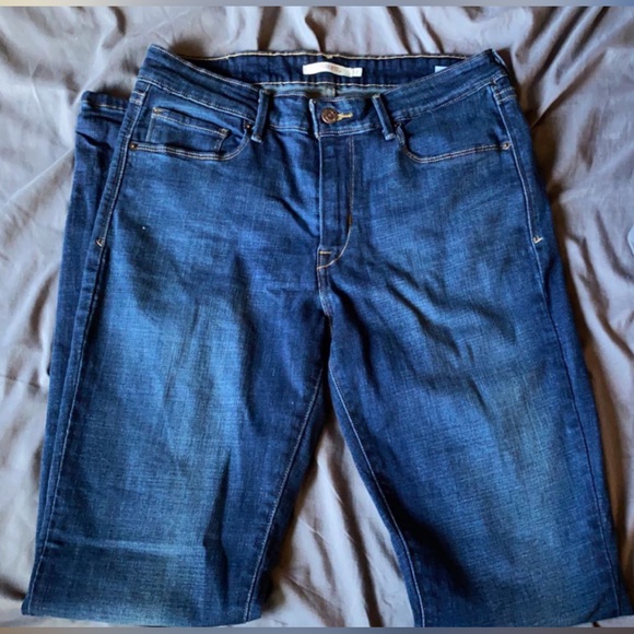 Levi’s size 12 straight leg, lots of stretch - Picture 1 of 2